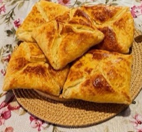 Penovani Khachapuri